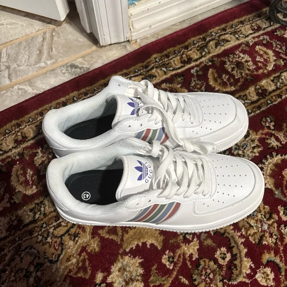 Gucci White Sneakers with Multicolor Stripes